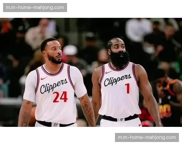 快船送走哈登后组织乏力,伦纳德乔治单打难以支撑体系运转 快船送走哈登后组织乏力,伦纳德乔治单打难以支撑体系运转